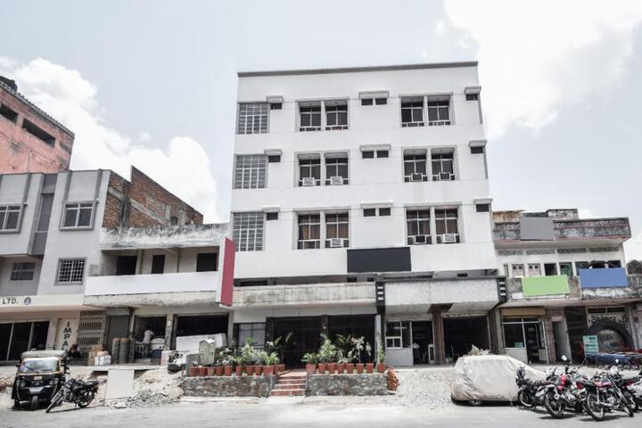 Hotel O Seema