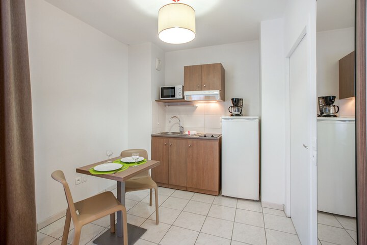 Private kitchenette