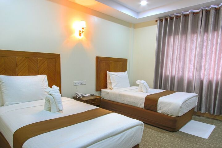 Room 7 of 25