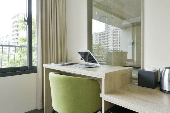 Room 60 of 77