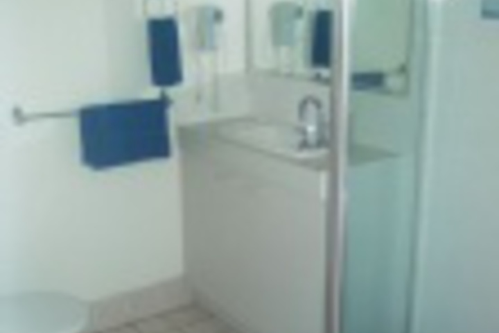 Room 374 of 560