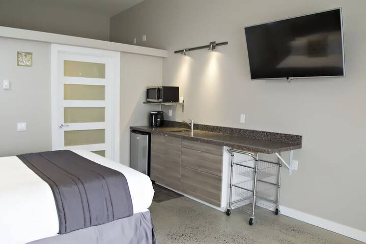 Room 21 of 53