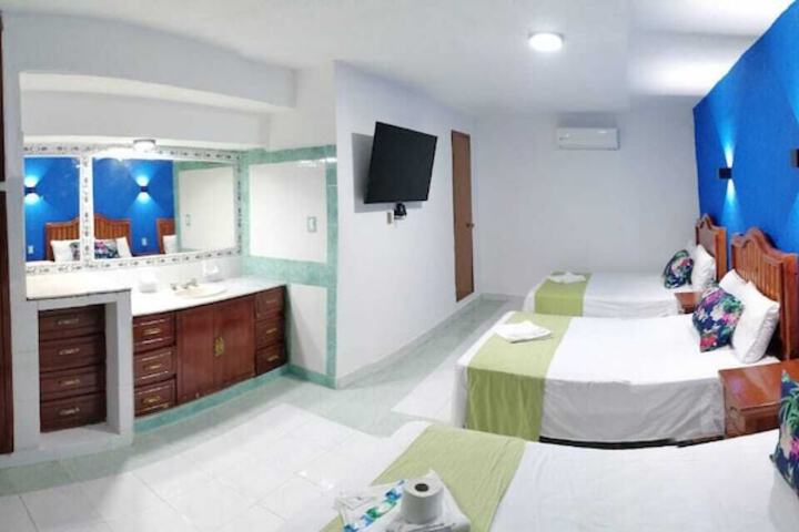 Room 7 of 19