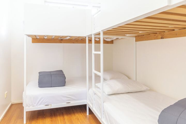 Room 10 of 78