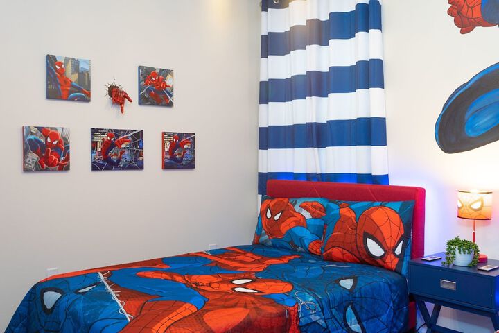 Room 83 of 119