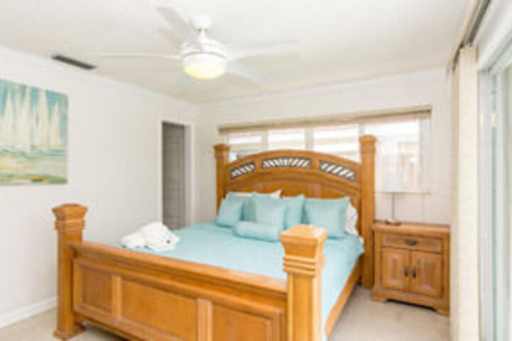 Room 121 of 524