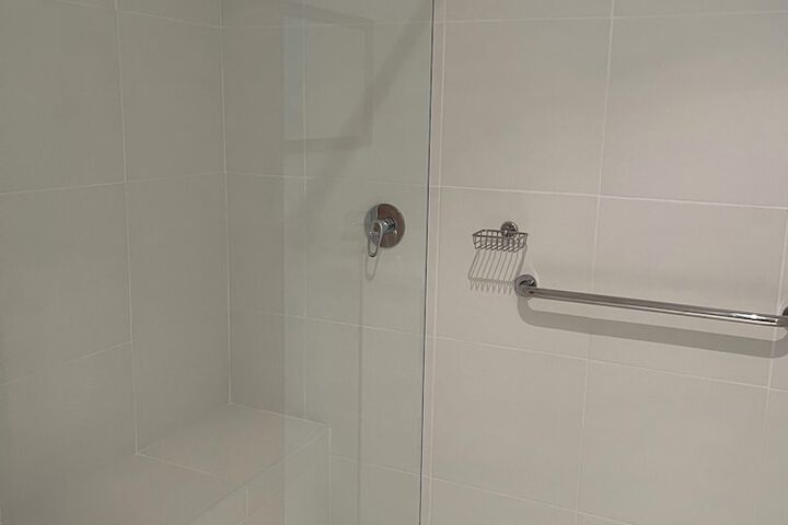 Room 20 of 28