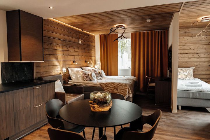 Room 15 of 78
