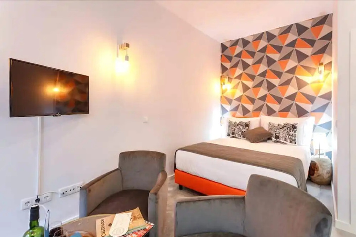 Room 3 of 26