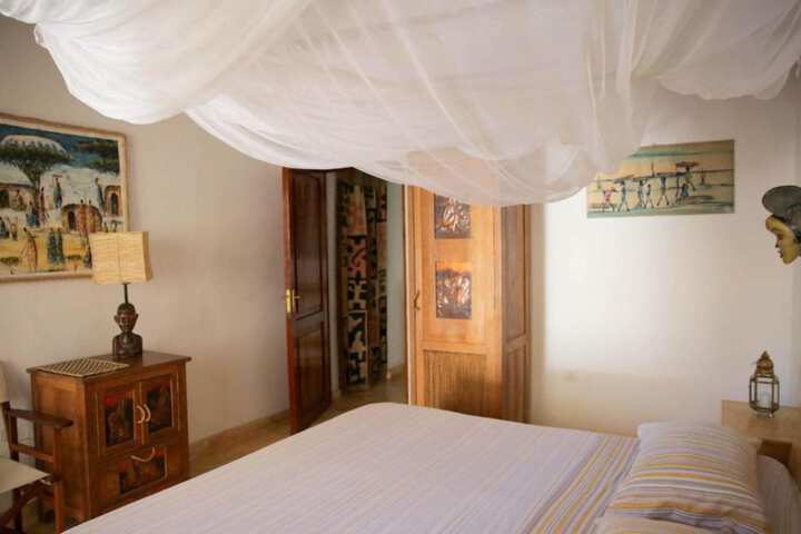 Room 5 of 25