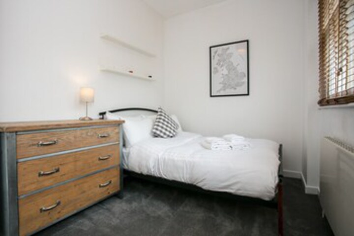 Room 20 of 24