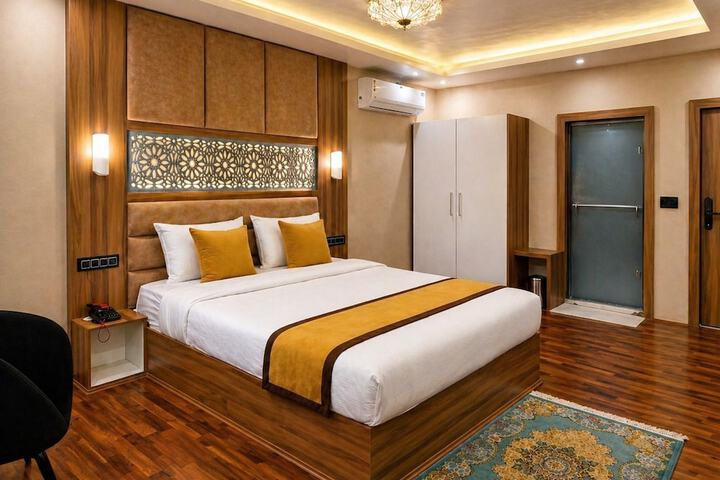 Room 7 of 14