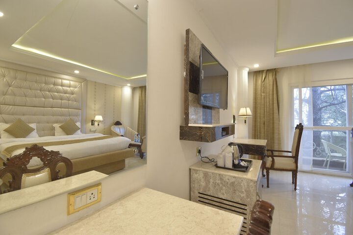 Room 46 of 111