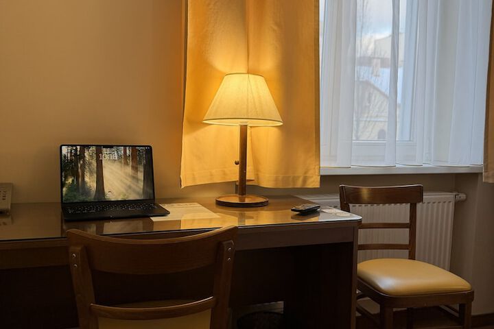 Room 25 of 64