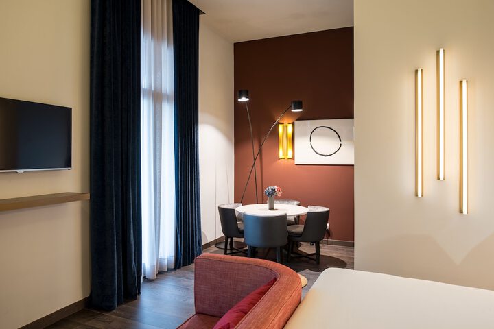 Room 10 of 54