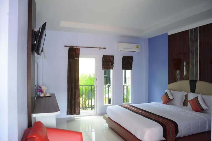 Room 2 of 26