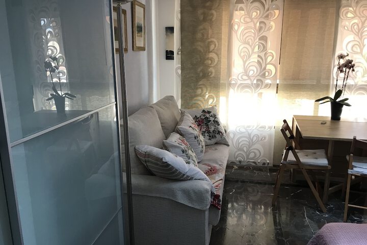 Room 4 of 19