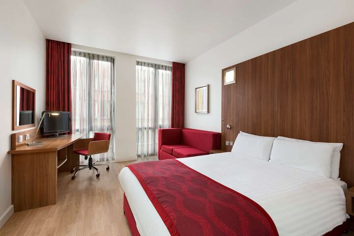 Room 14 of 56