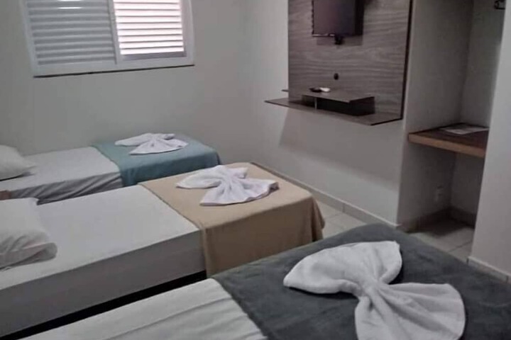 Room 11 of 25