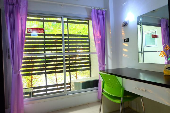 Room 16 of 21