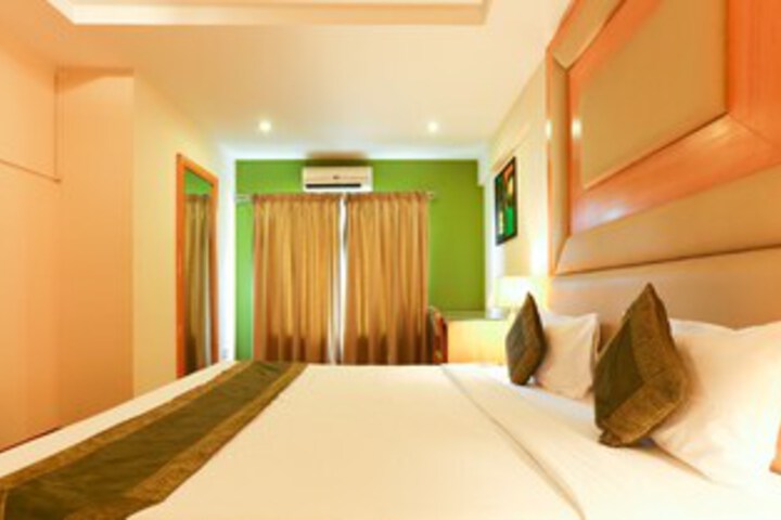 Room 43 of 97