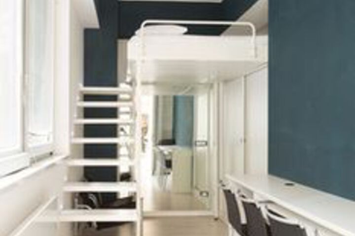 Room 8 of 22