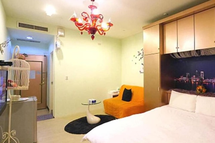 Room 49 of 58