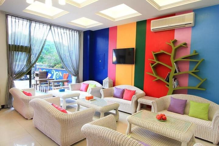 Entrance & Lobby