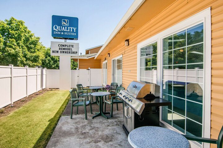 BBQ/picnic area