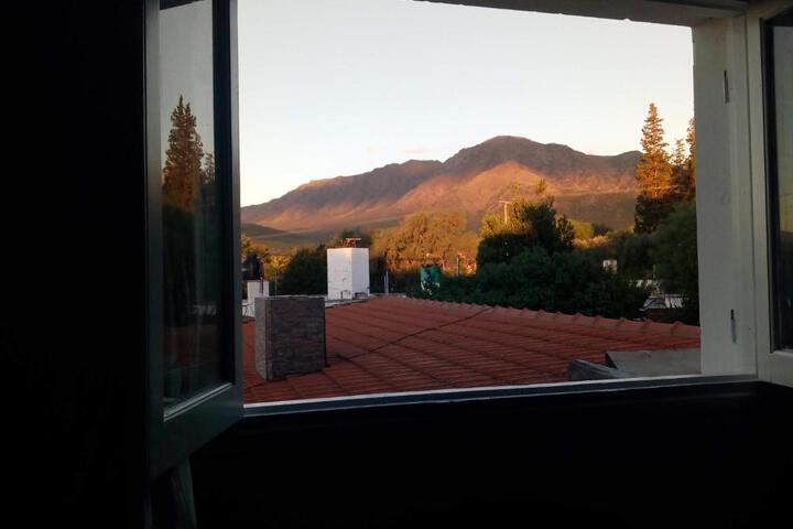 Lomas del Uritorco - Casa de Alq x Temp