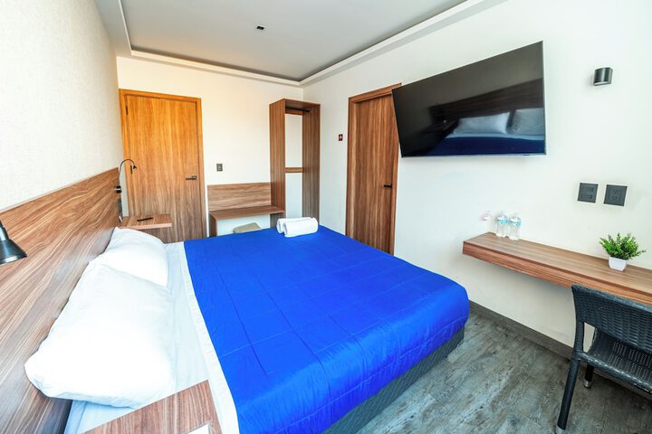Room 2 of 21