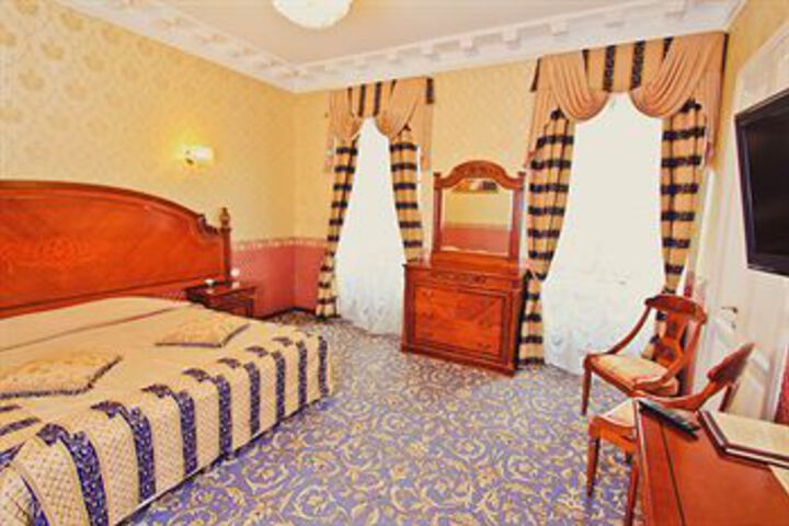 Room 46 of 67