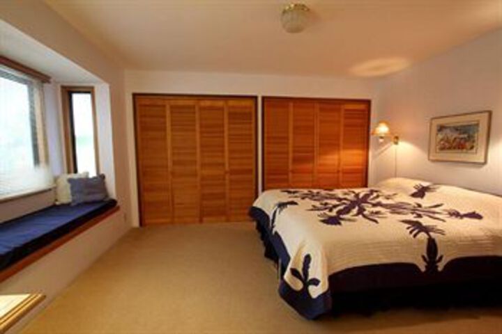 Room 12 of 35