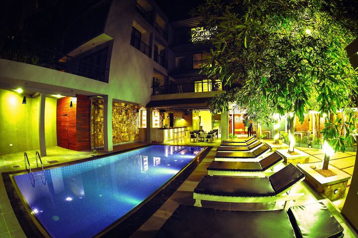 Pool 140 of 171