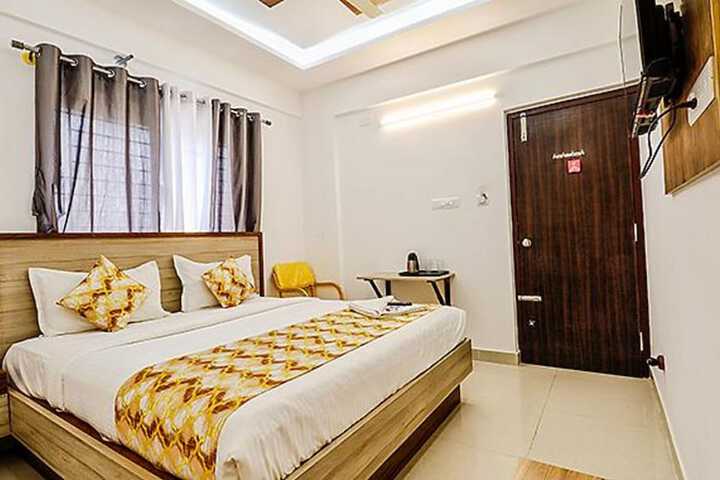 Room 10 of 20
