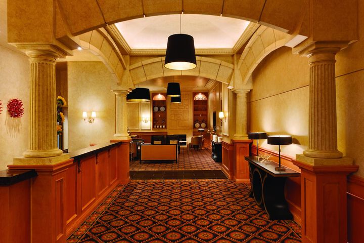 Hotel Interior 4 of 86