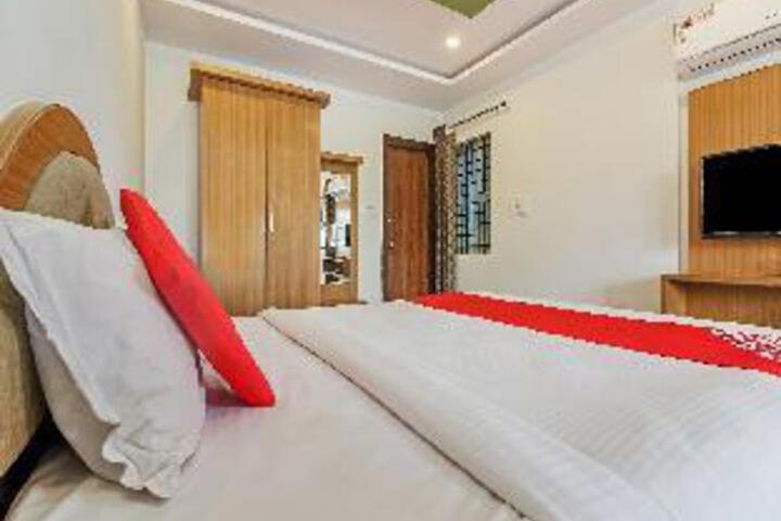 Room 16 of 22
