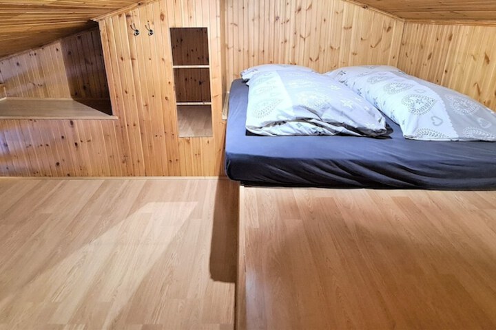 Room 21 of 57