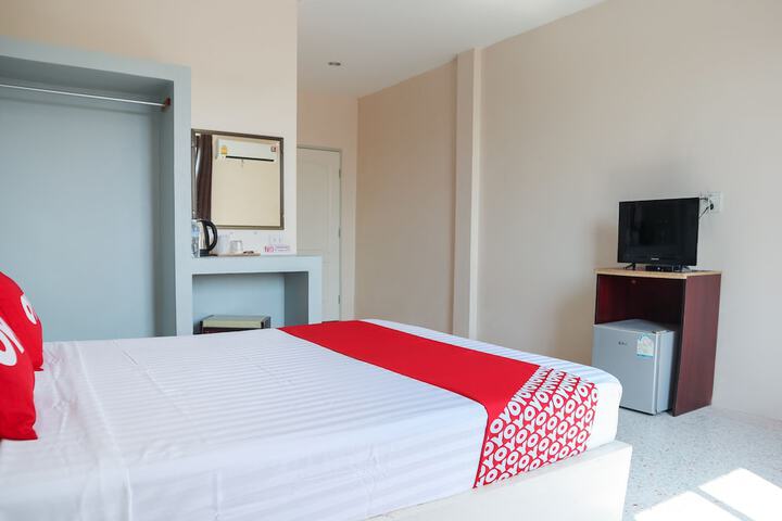 Room 15 of 37