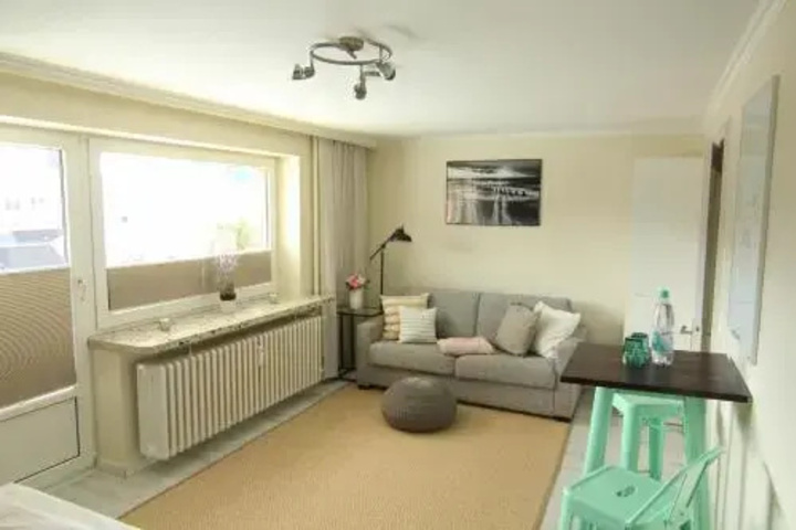 Room 2 of 10