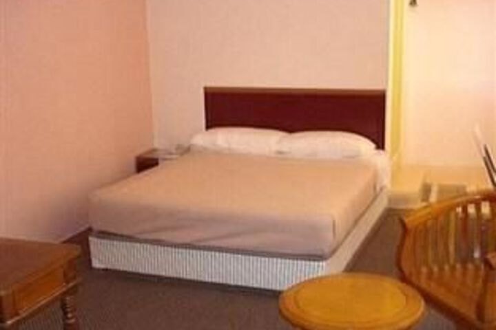 Hotel 5 of 13