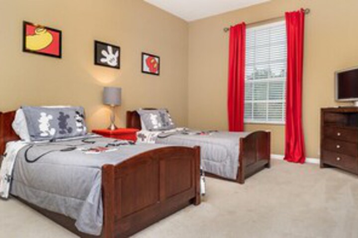Room 28 of 29