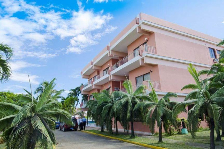 Hotel 6 of 7