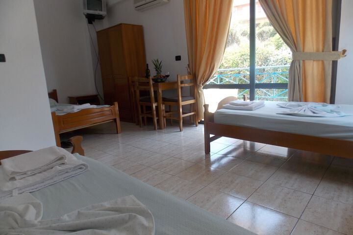 Room 22 of 63