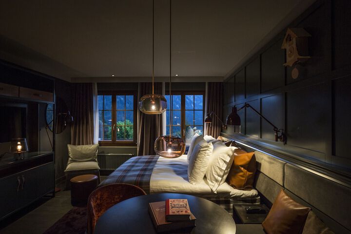 Room 8 of 61