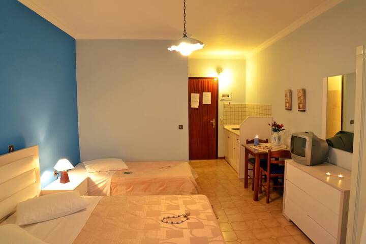 Room 21 of 70