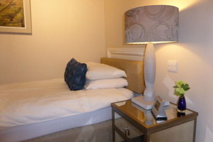 Room 40 of 48