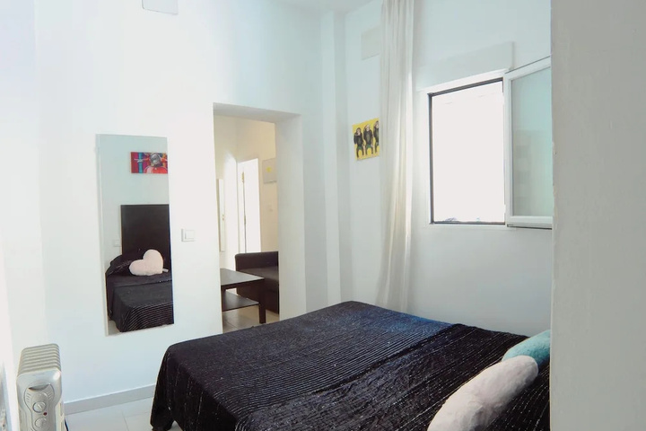 Room 13 of 17
