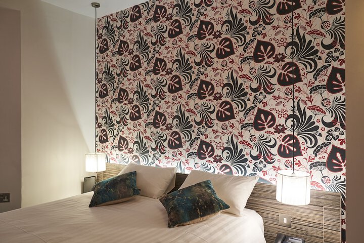 Room 8 of 39