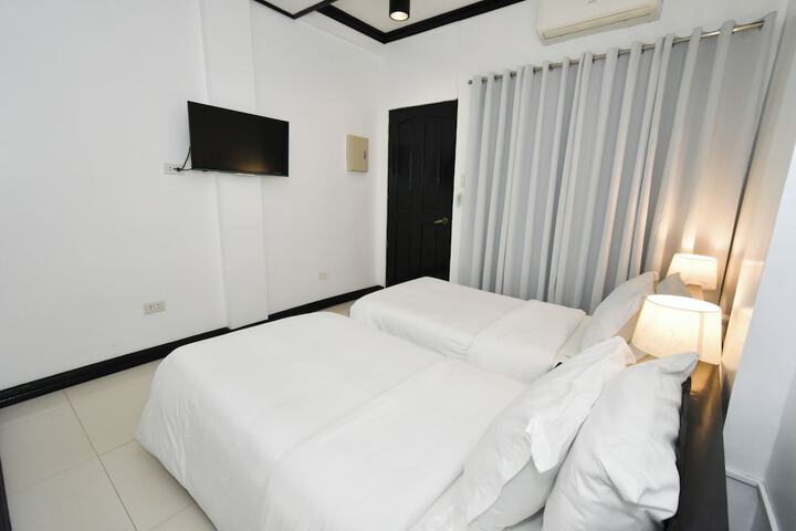 Room 14 of 41